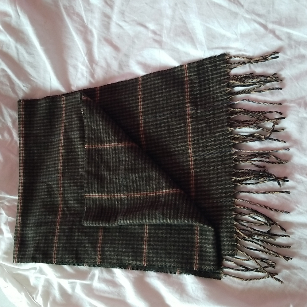 Cashmink scarf by V. FRAAS